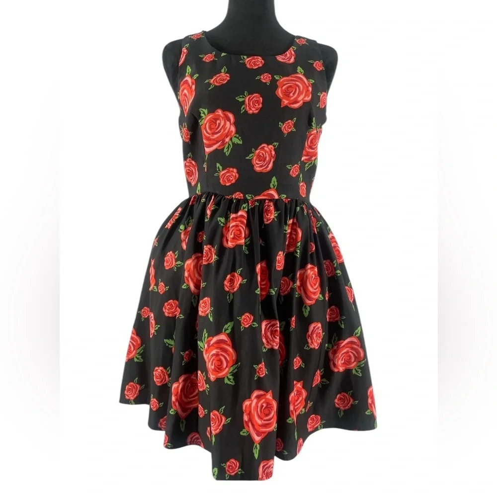 Floral black and red dress, Mesh V back, with Tulle, sleeveless, Size Medium - Picture 9 of 9